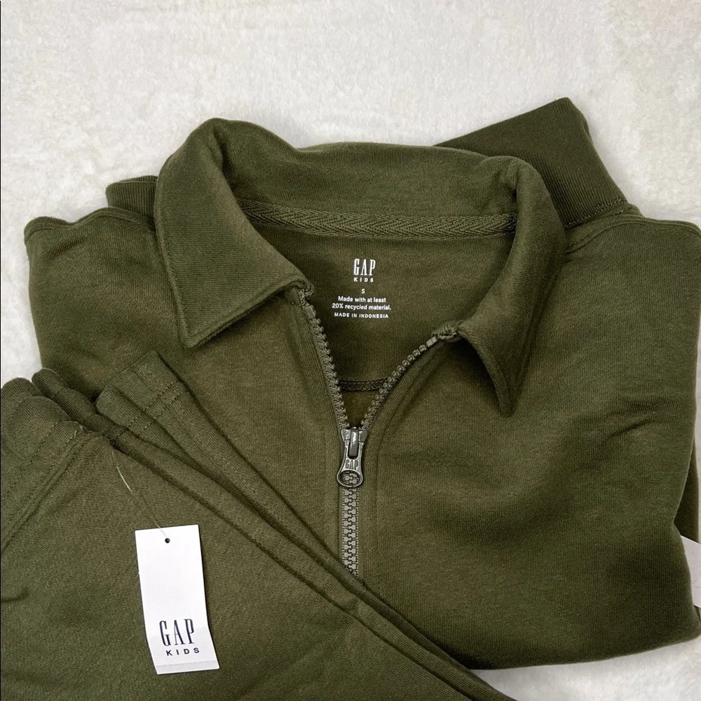 GAP Kids Soft Quarter Zip Pullover Sweatsuit NEW Size Small 6-7